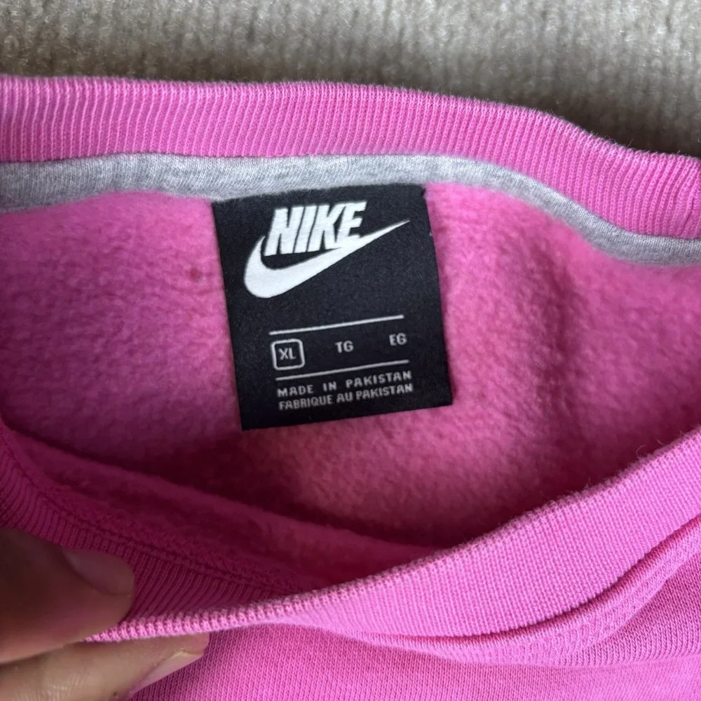 Nike Sweatshirt Crewneck Pink Fleece Pullover Embroidered Swoosh Women’s XL